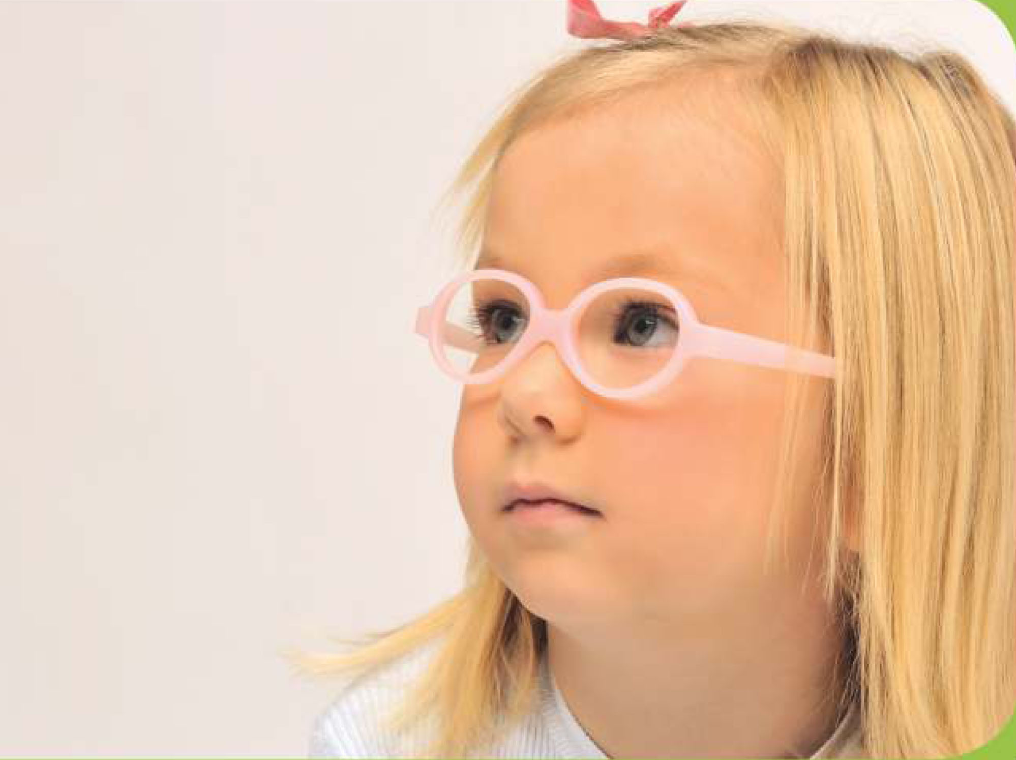 Consultatia oftalmologica pentru copii cu aparatul Plusoptix